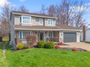 25 Terrace Heights Dr, New Glasgow, NS B2H 5V8