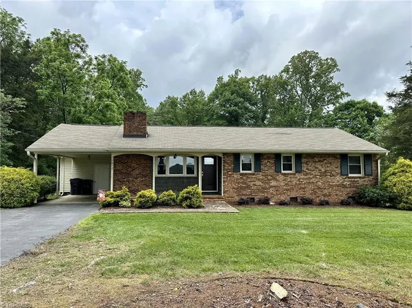 1817 Oak Ridge Rd, Oak Ridge, NC 27310