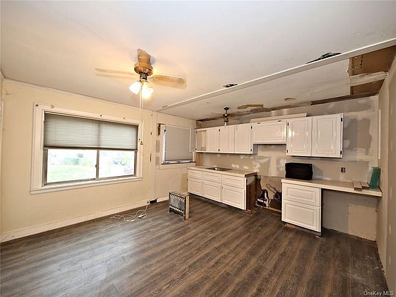 2nd image of 312 Anita Ln