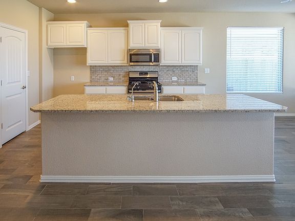 5th image of 5708 San Miguel Ave