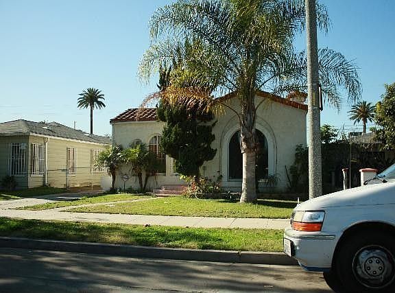 5th image of 2741 Fashion Ave