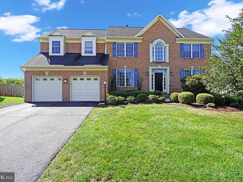 1st image of 45917 Pullman Ct
