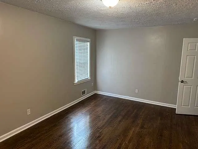 1307 Lorenzo Dr SW #A — Photo 8