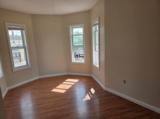 10 Lilley Ave #3, Lowell, MA 01850