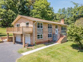 207 Quail Ridge Dr, Forest, VA 24551