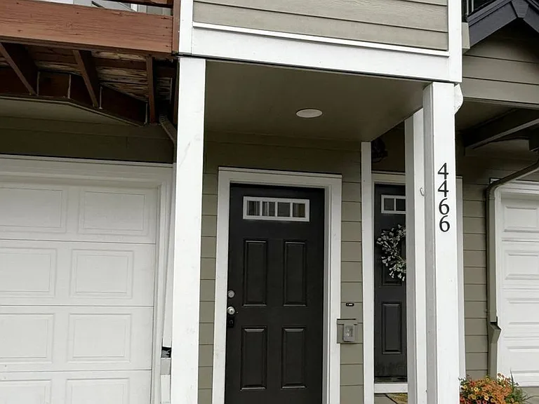 4466 NE Nicholson Loop — Photo 2