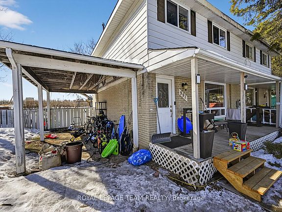 3rd image of 991 Mackenzie Rd