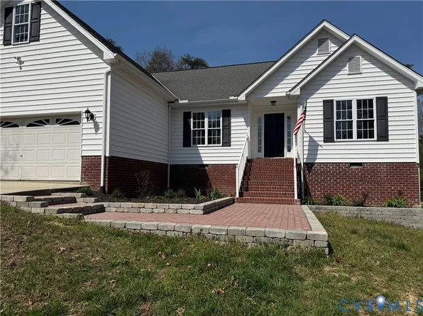 40 Enfield Forest Ln, Aylett, VA 23009