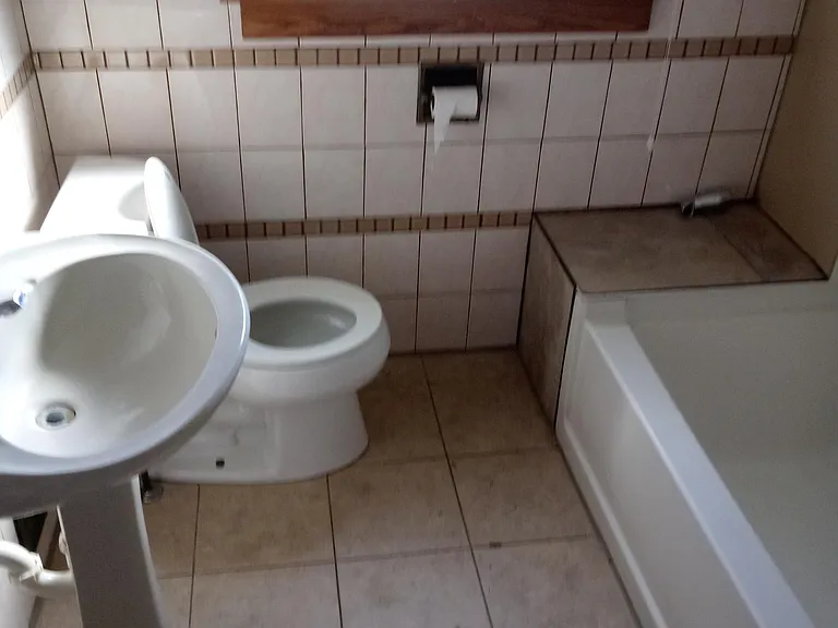 Upper bathroom