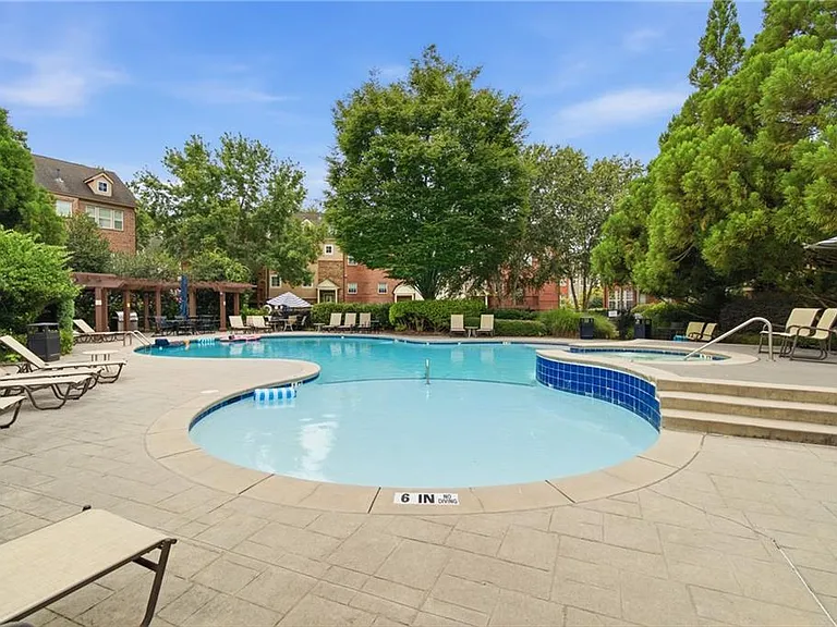 1231 Ashford Creek Park NE — Photo 49