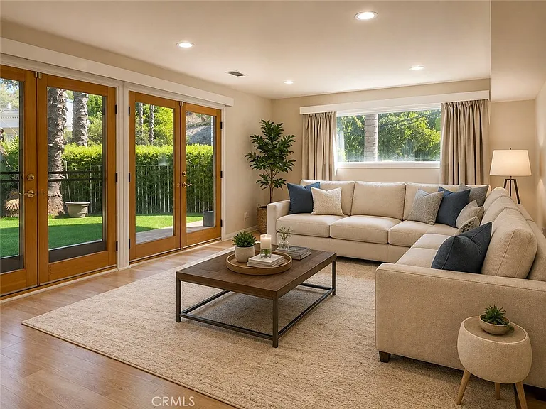 4421 Grimes Pl — Photo 3