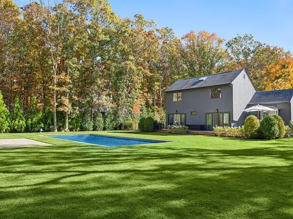 19 Hillside Ave, Sag Harbor, NY 11963