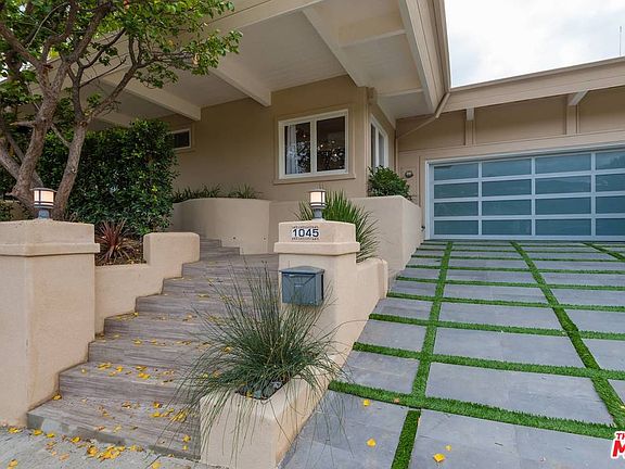 4th image of 1045 Lachman Ln
