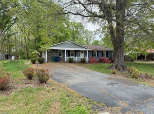169 Pine View Rd, Eden, NC 27288