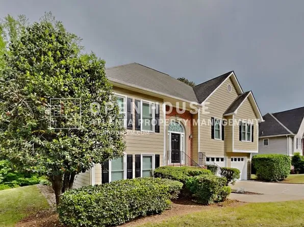 2054 Glenellen Dr NW, Kennesaw, GA 30152