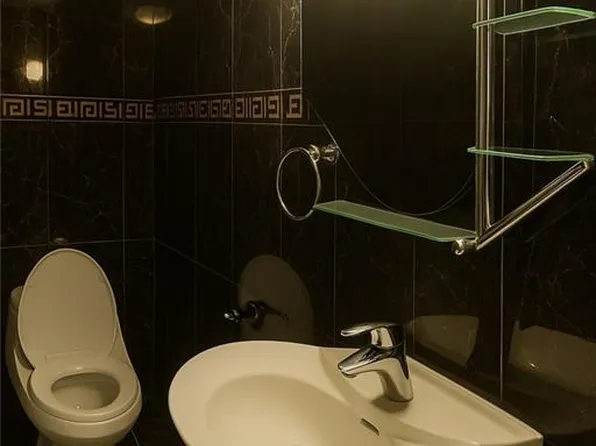 2240 East 26th Street image 18 of 20