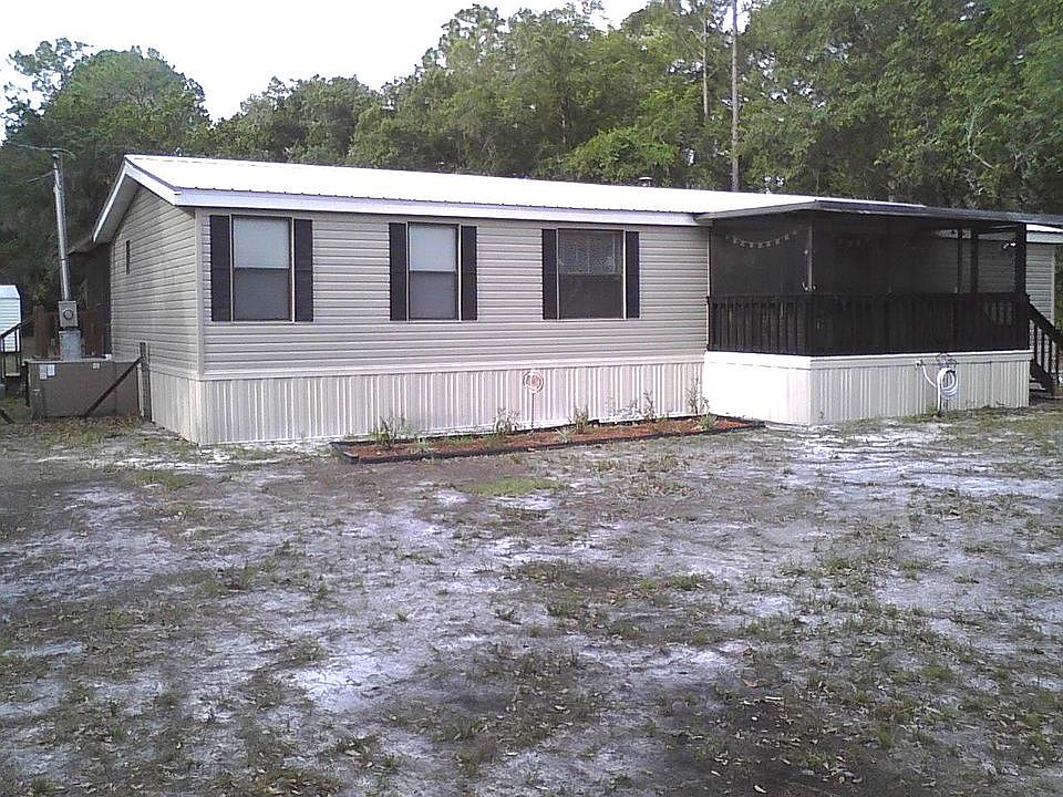 2nd image of 129 Crescent Lake Shore Dr
