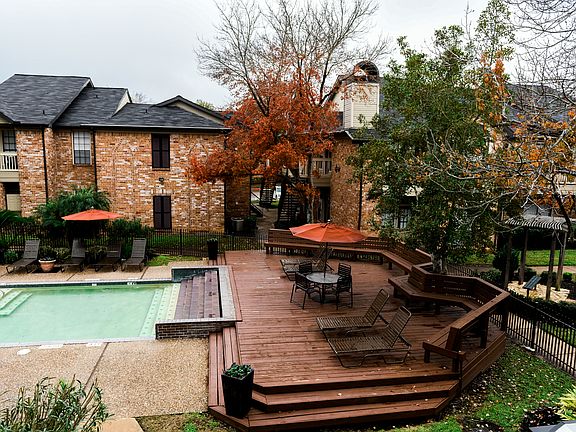 3rd image of 4211 Clay Hill Dr #200
