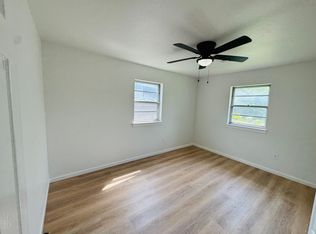 1011 SE 40th St, Lawton, OK 73501