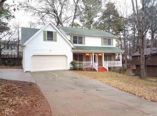 2000 Hunters Cove Dr, Lawrenceville, GA 30044