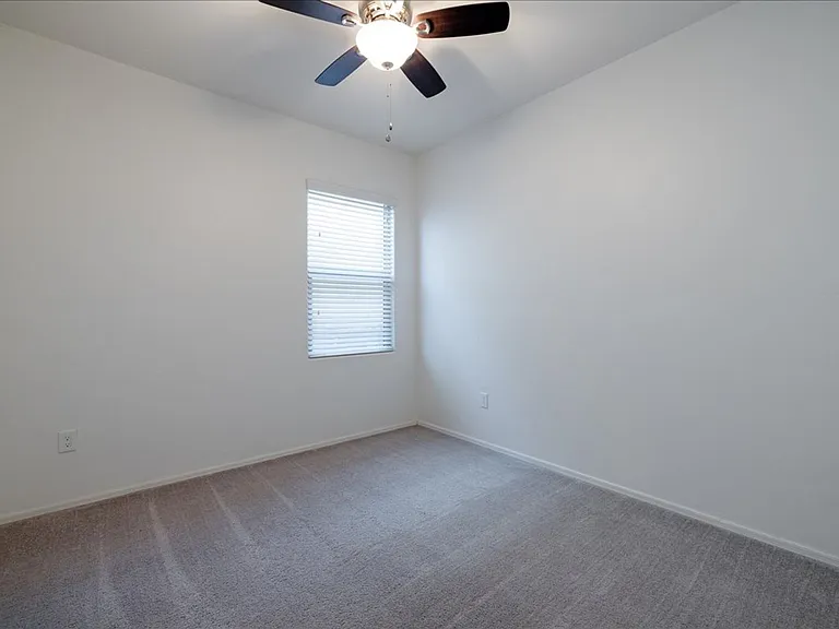 7453 S Via Plaza Del Maya — Photo 12