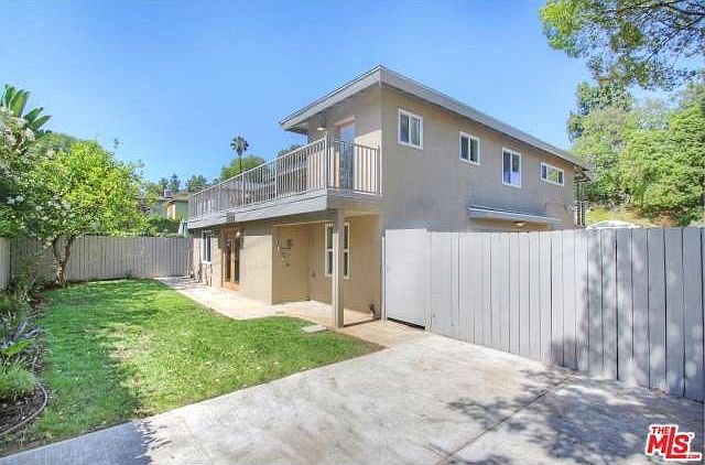 1st image of 903 Cresthaven Dr