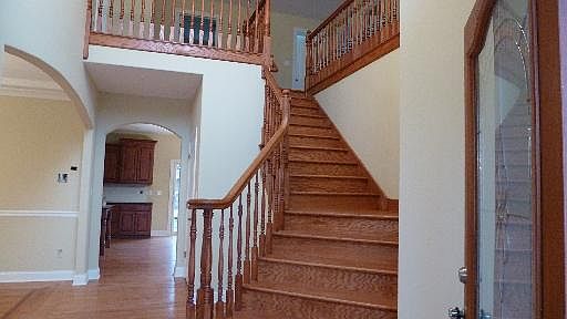 3rd image of 4833 W 106th Place Oak
