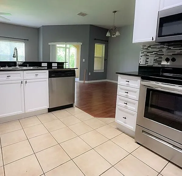 10829 Dragonwood Dr — Photo 4