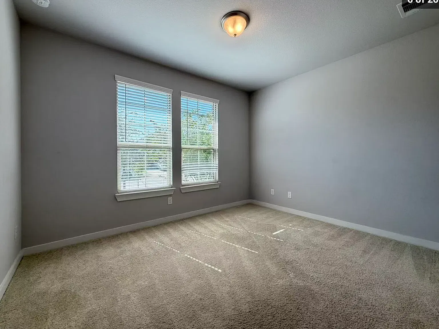 4 bed, 2040 sqft, $3,000 — Photo 3
