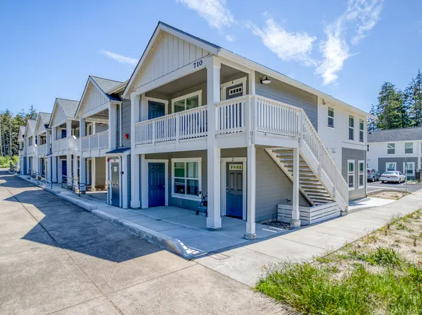 Harborton Apartments, 720 SE 46th St #9904d8253, South Beach, OR 97366