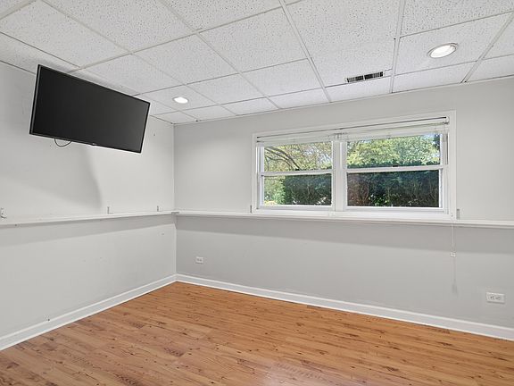 4th image of 1485 Westbury Dr