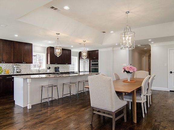 5th image of 6838 Stefani Dr