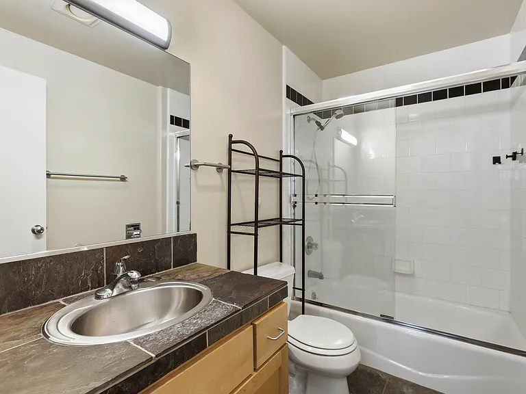 631 Divisadero St #301 — Photo 11
