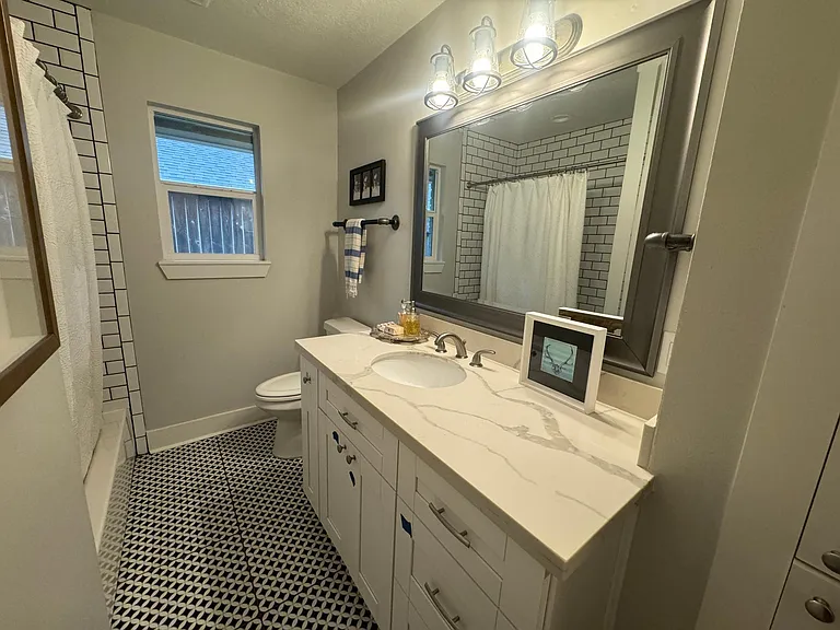 6419 Cindy Ln — Photo 7