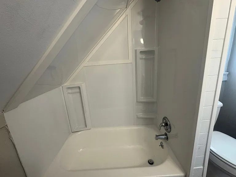 109 Stenson St — Photo 17