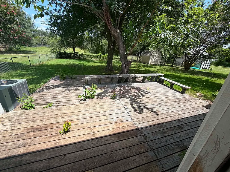 Huge backyard with secure fencing and Large Shed for storage