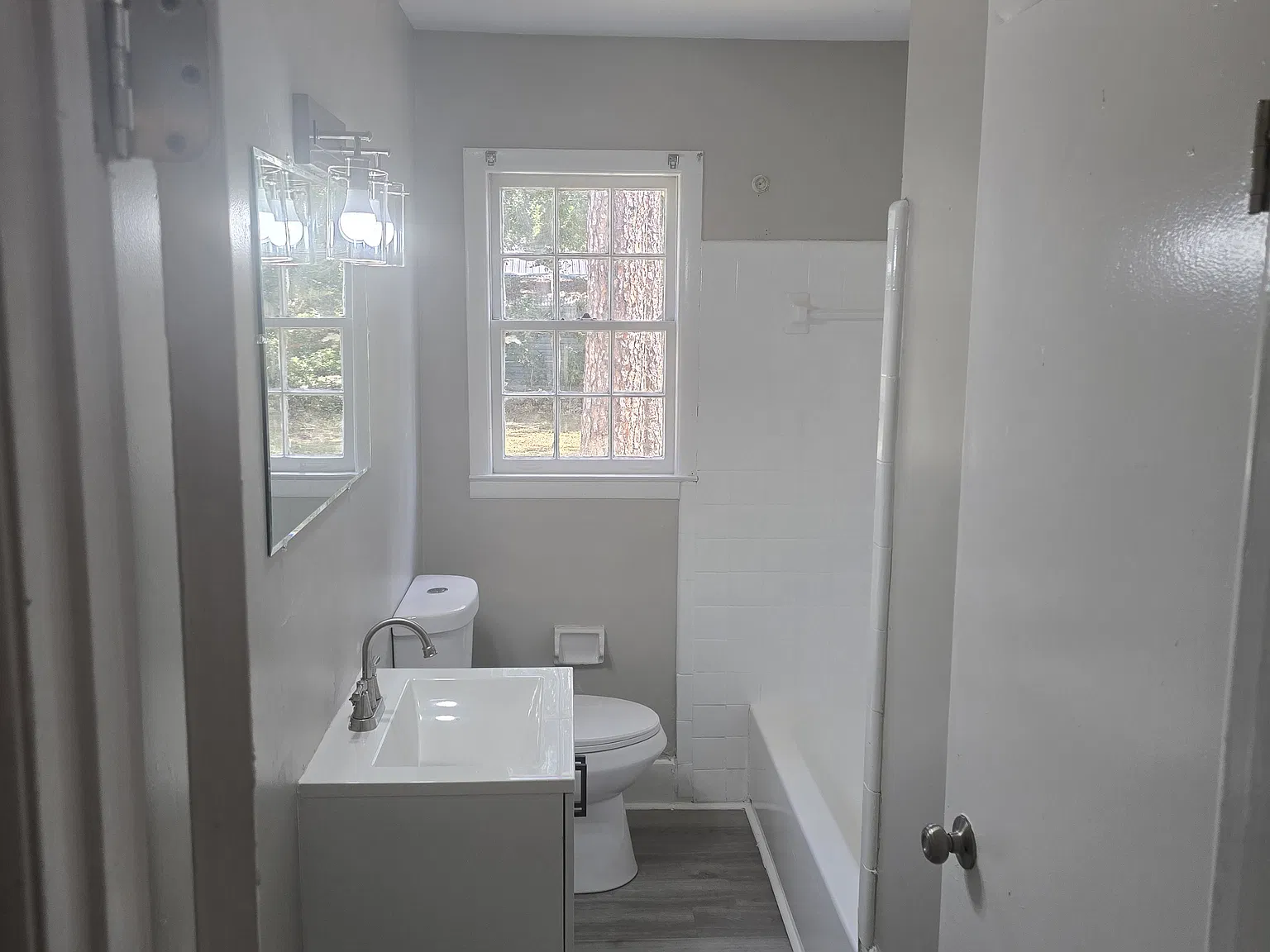 3 bed, 1100 sqft, $1,400 — Photo 4