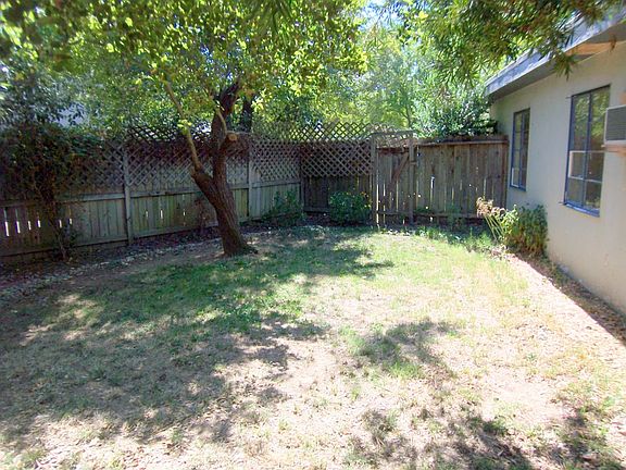 4th image of 2411 Arnold Ct