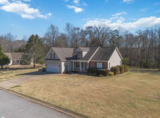 10 Chasie Ln, Greer, SC 29651