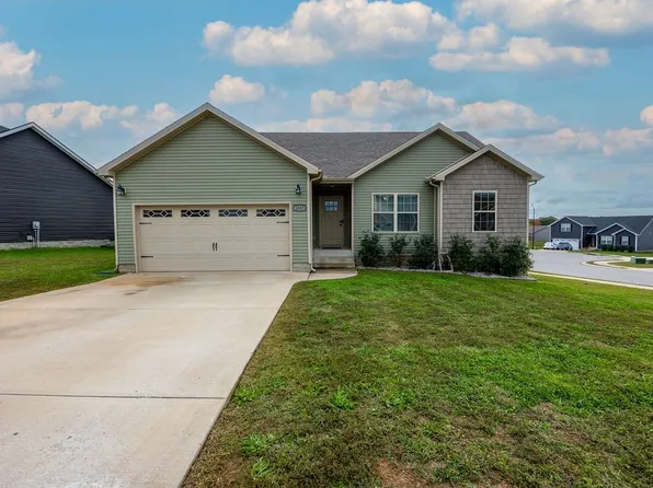 2037 Jackie Lorraine Dr, Clarksville, TN 37042