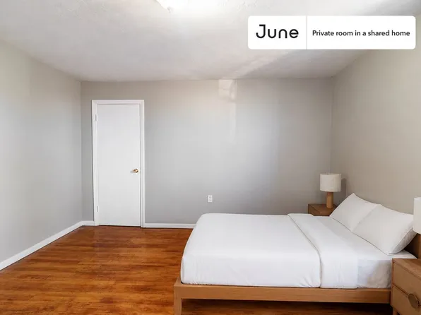 14 Bacon St, Newton, MA