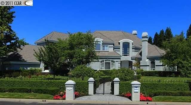 1st image of 3304 Deer Hollow Dr