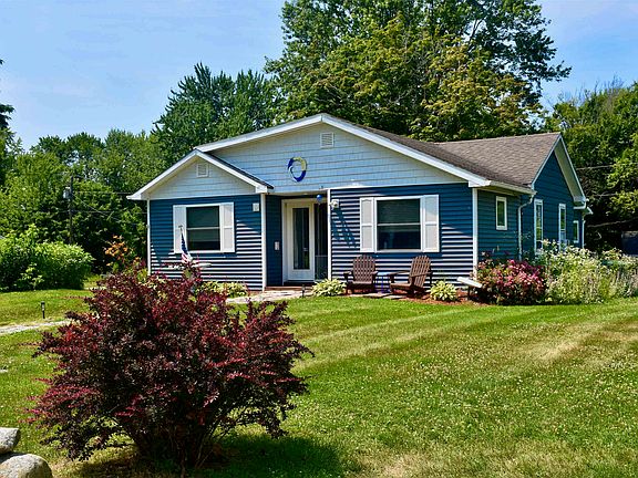 3rd image of 23 Mooney Drive