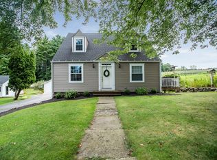 49 Carpenter Hill Rd, Charlton, MA 01507