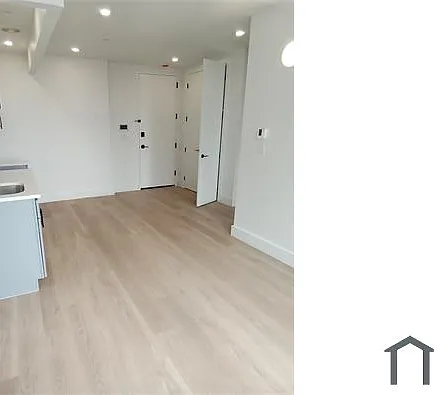 1 bed, $2,696 — Photo 2