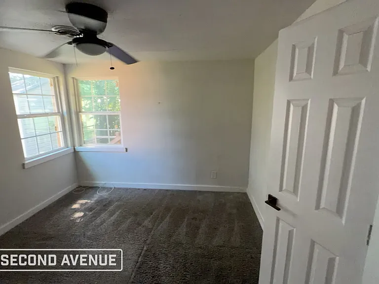 1112 Mallard Dr — Photo 6
