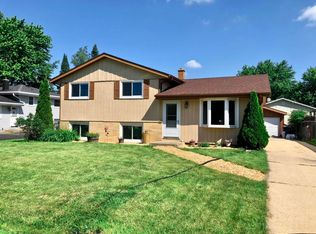 8208 Old Spring St, Racine, WI 53406