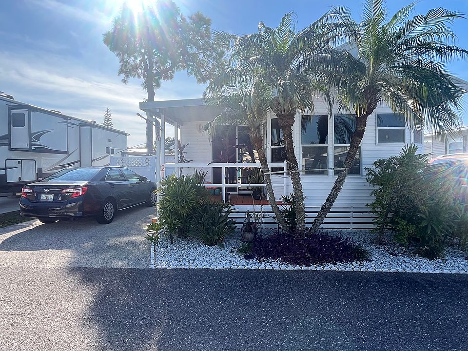 1st image of 11911 66th St #214