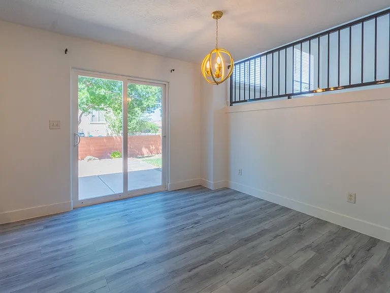 2510 S 450 West Cir — Photo 17