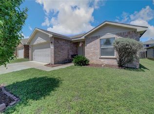 7929 Meadow View Trl, Fort Worth, TX 76120